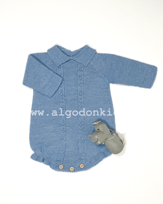 PELELE DETALLE CUELLO AZUL