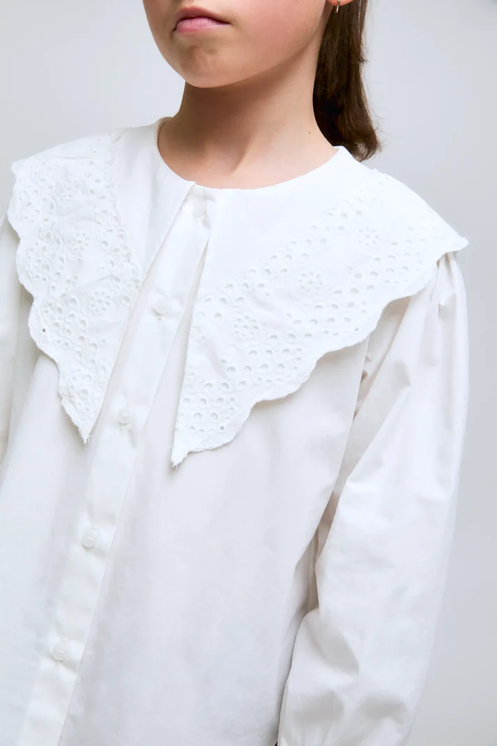 CAMISA CUELLO BABERO BLANCA