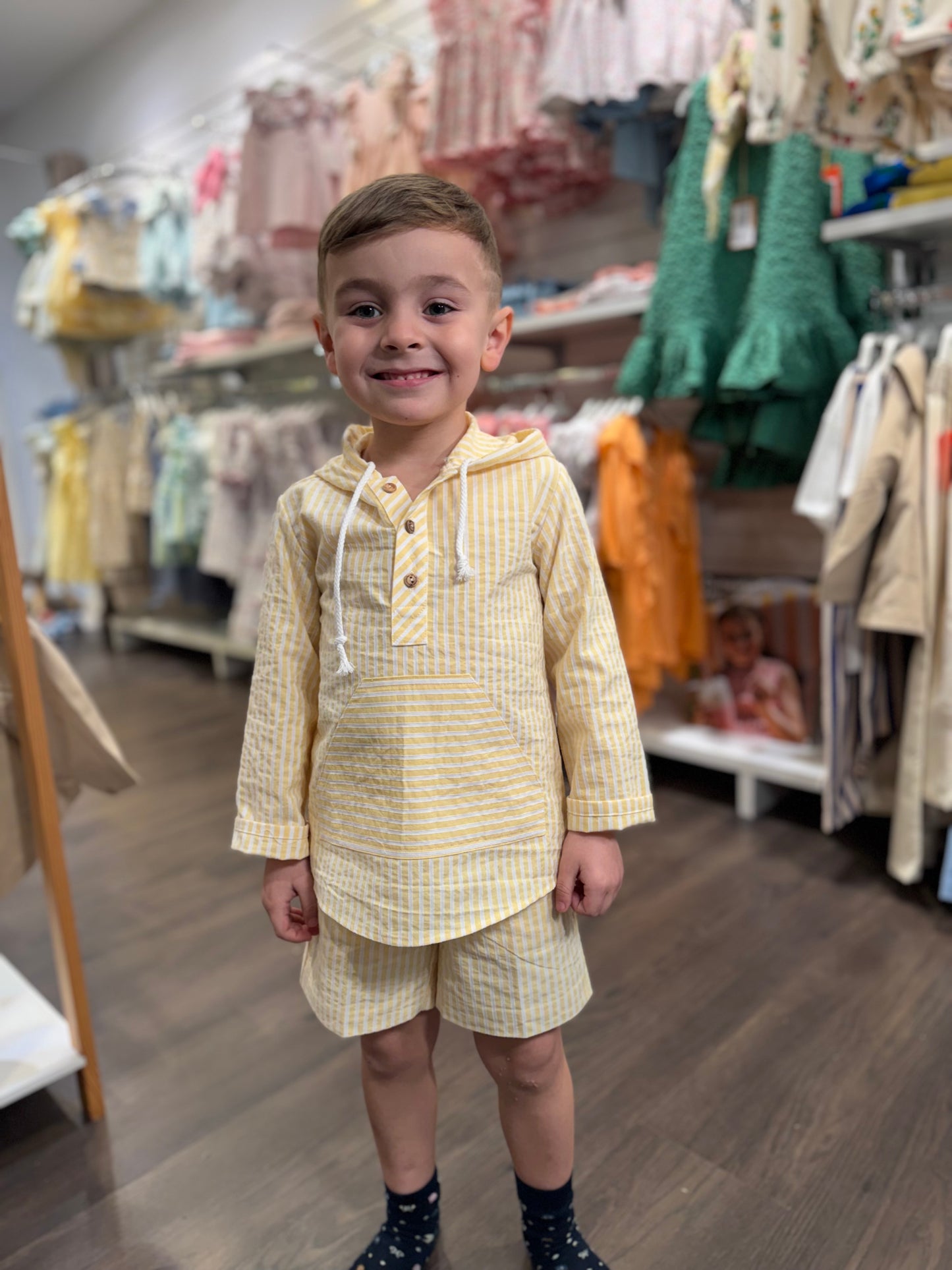 CONJUNTO CORTO RAYAS AMARILLO