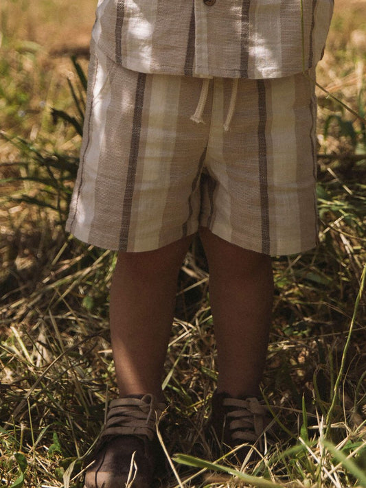 SHORT RAYAS BEIGE NIÑO